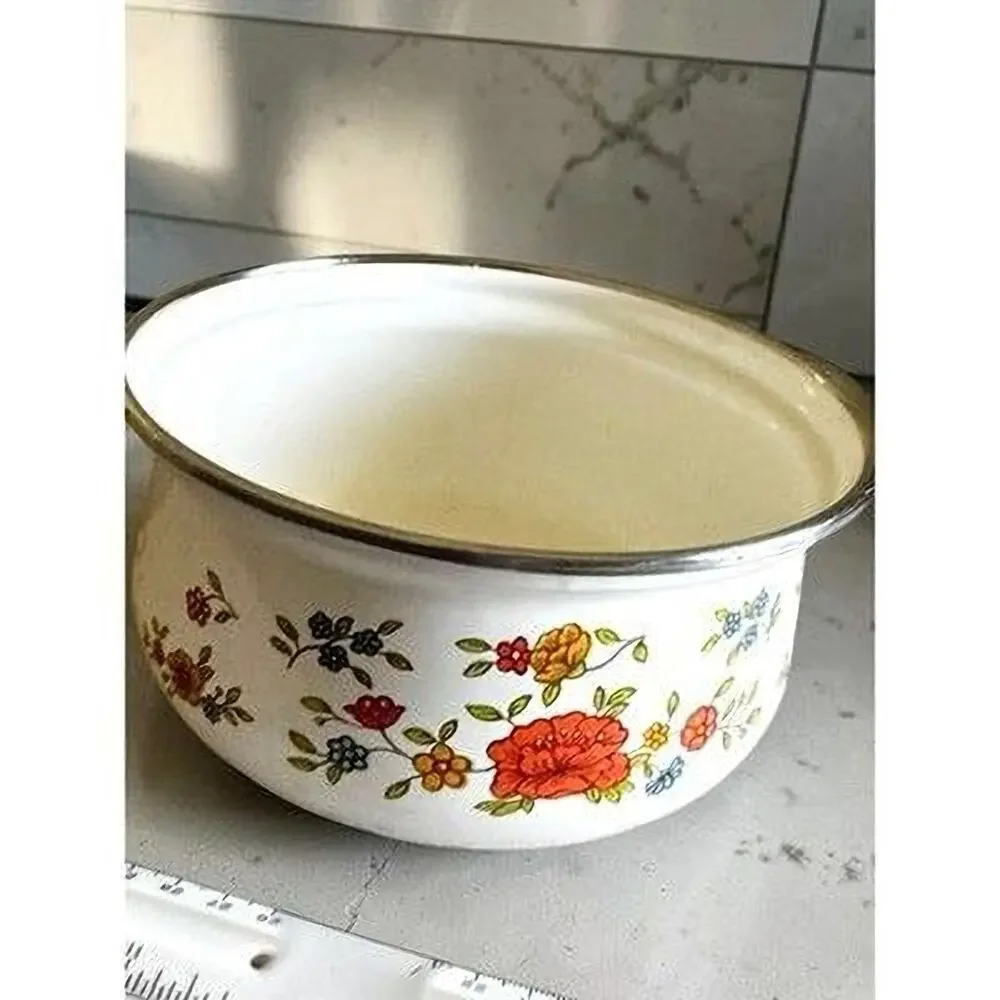 Vintage Floral Enamel Saucepan – Summer Garden Exciel Pot with Wooden Handle